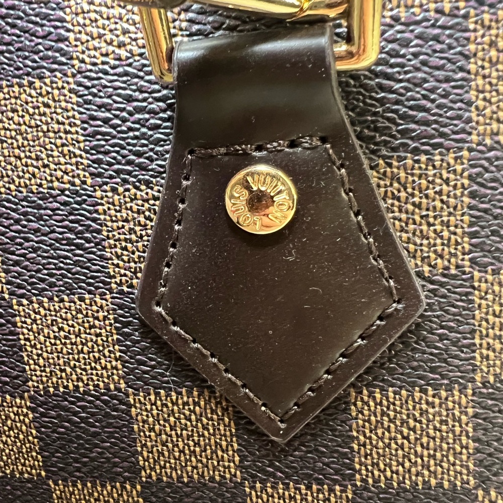 Brown Checkered Handbag (READ DESCRIPTION) - Picture 5 of 8